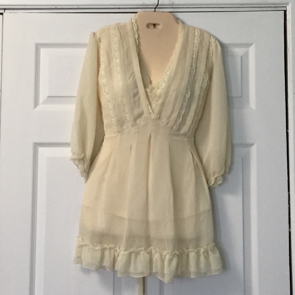 ❌SOLD!!  Zenobia top with Undershirt - Picture 1 of 4