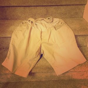 Maternity shorts
