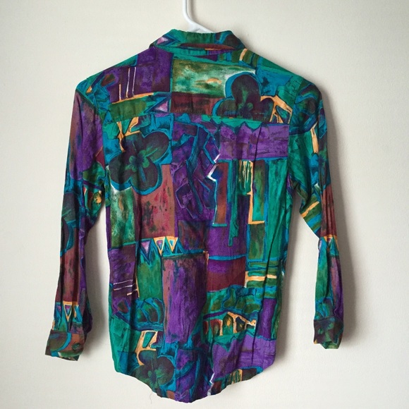 🎉SOLD🎉 Pretty Vintage Shirt - Picture 2 of 4