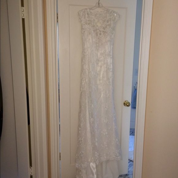 Wedding dress