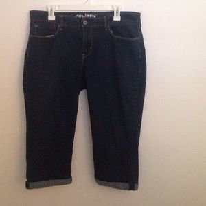 Levi Denizen Cuffed Capris