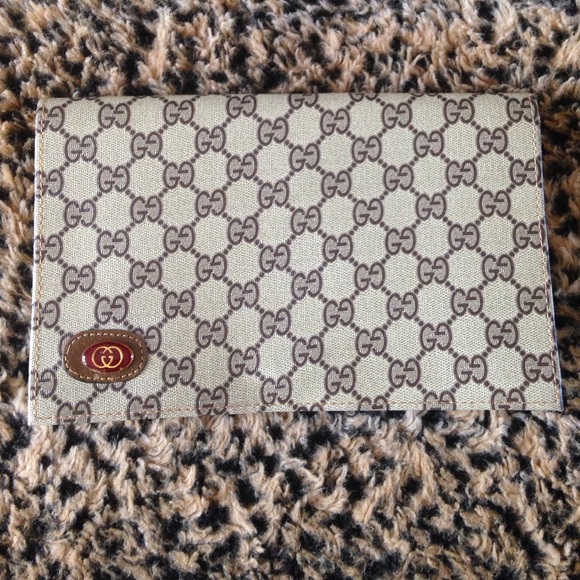 Gucci clutch