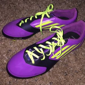 Adidas womans soccer cleets *Adi zero F50*