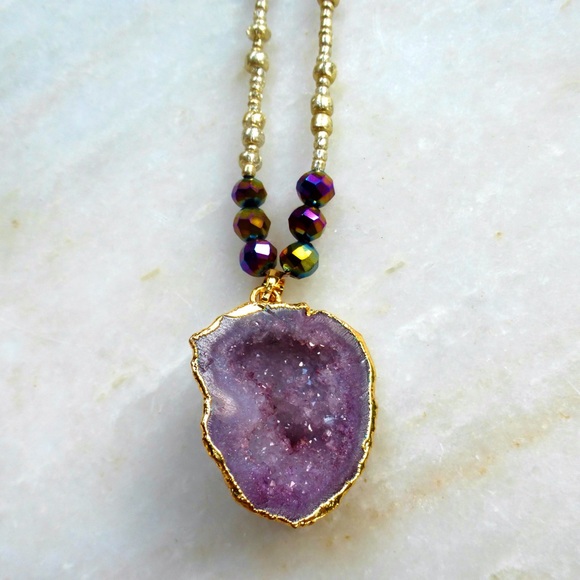 Rare raw amethyst druzy beaded necklace pendant - Picture 3 of 4