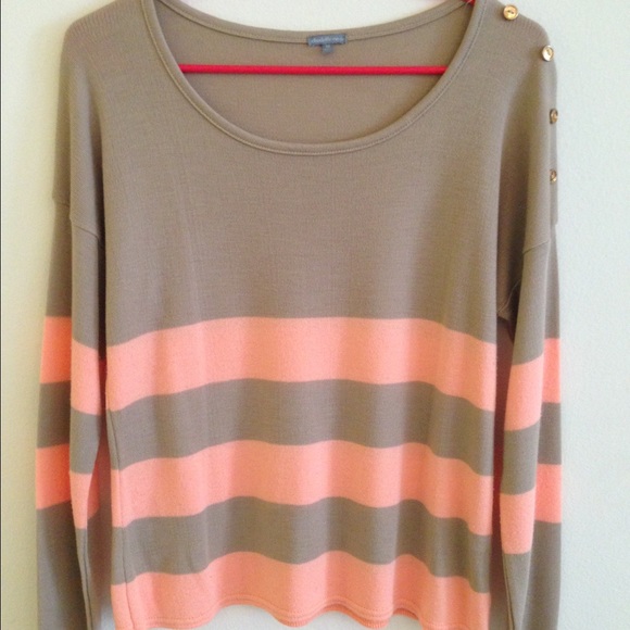 Color block sweater ❤️
