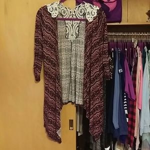 Quarter sleeve cardigan
