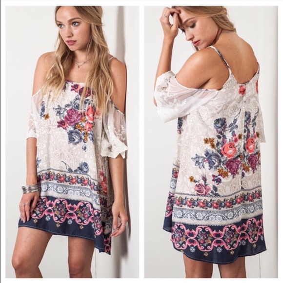 Boutique Dresses & Skirts - 🆕NWOT Girly floral dress