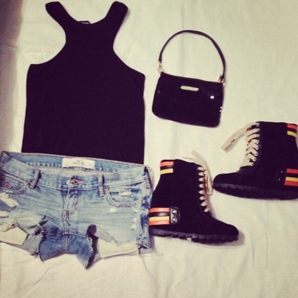 Ebony Sneakers