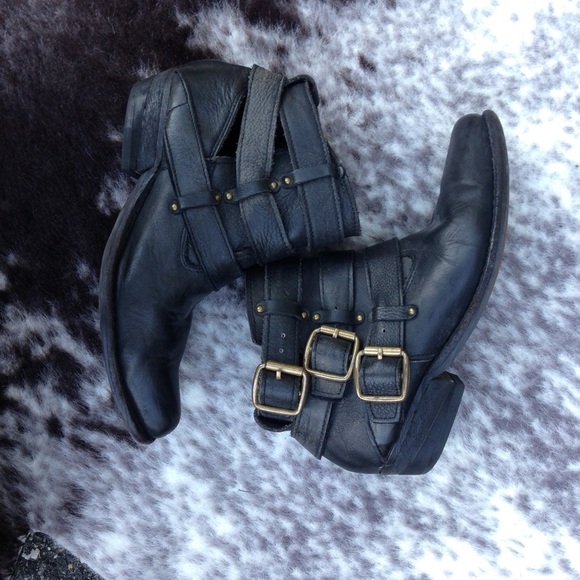 Jeffrey Campbell buckle back boot