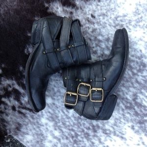 Jeffrey Campbell buckle back boot