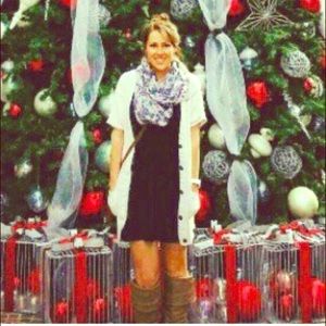 Hollister sweater cardigan