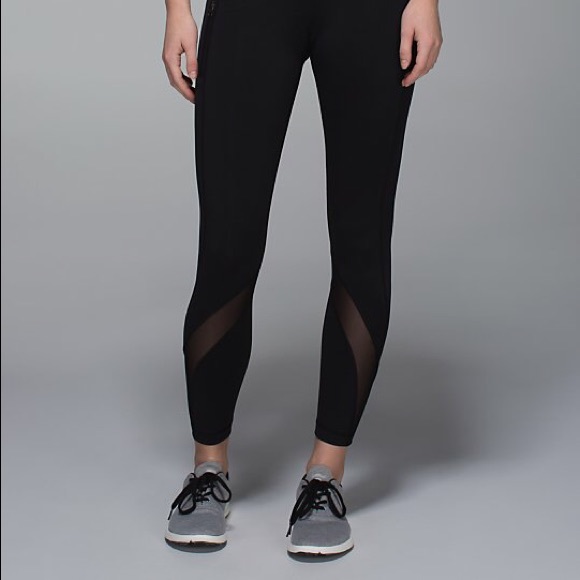 Lululemon inspire size 2 mesh black leggings (NWT)