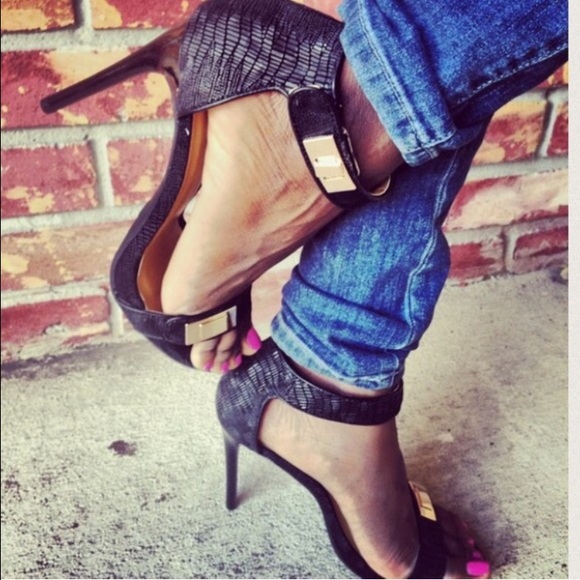 Black & Gold Heels