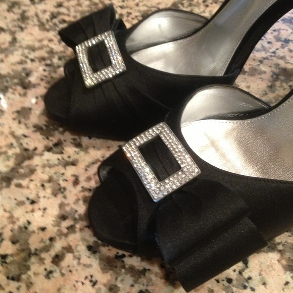 Black evening evening heels - Picture 2 of 4