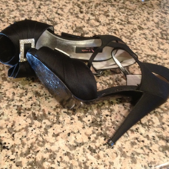 Black evening evening heels - Picture 4 of 4