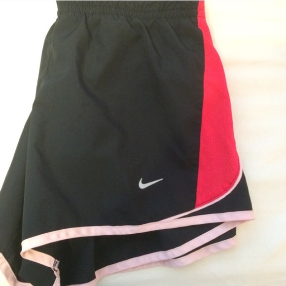Nike running shorts - Picture 2 of 2