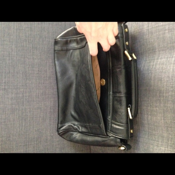 NWOT Black Faux Leather Purse - Picture 2 of 3