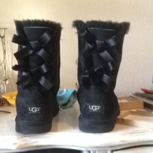 Black Ugg boots
