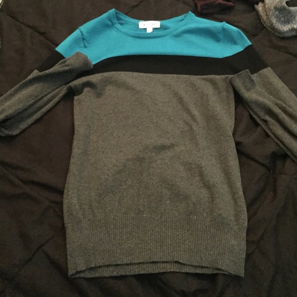 Blue / Black / Gray long sleeve sweater !