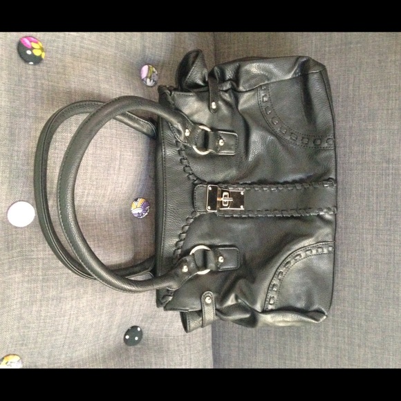 Black Woven Vegan Leather Purse - Picture 2 of 4