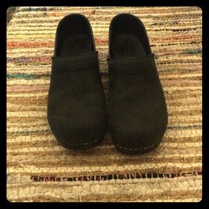 Black Clogs