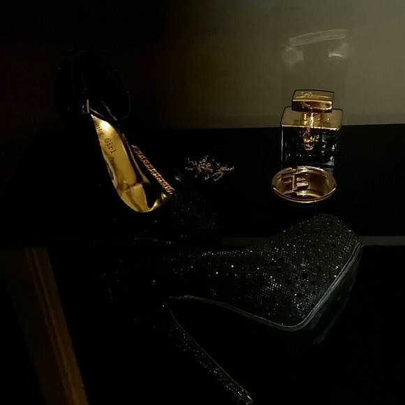 High heel - Picture 2 of 3