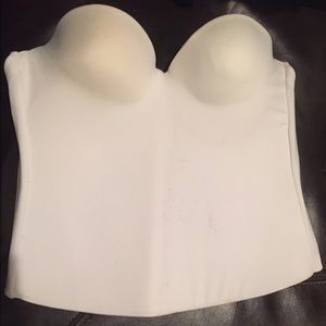 Seamless strapless bra