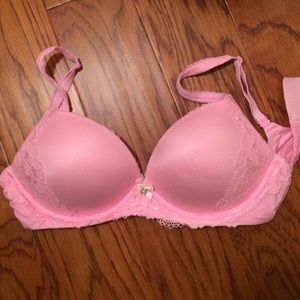 VS pink bra, 34D