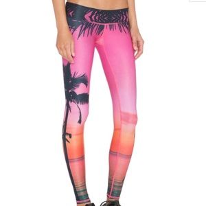 Treeki pants: Love the Adventure Hot Pant in multi