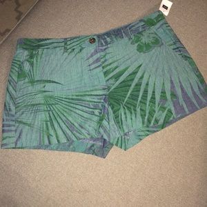 Gap shorts. NWT. Size 6