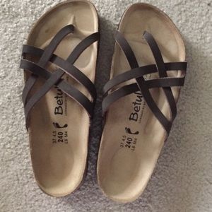 Brand new Birkenstock sandals!!