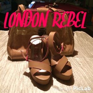 FABULOUS London Rebel Sandel Wedges