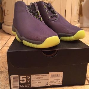 Dark Grey/Green Air Jordan Futures