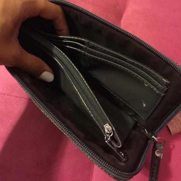 Wallet - Picture 2 of 3