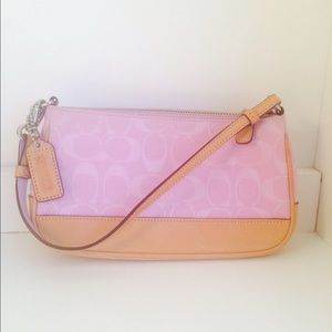 Magenta Coach Purse🎁🎉👍