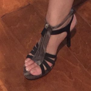 Carlos Santana Sexy heels