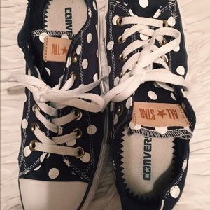 Polka dot converse