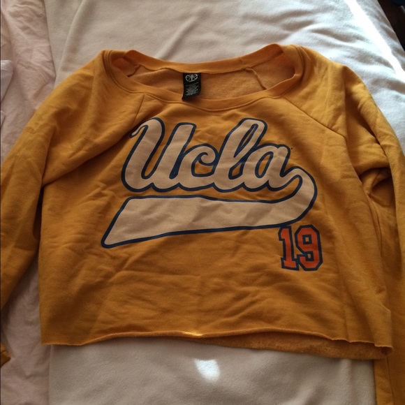 Comfy UCLA long sleeve sweater