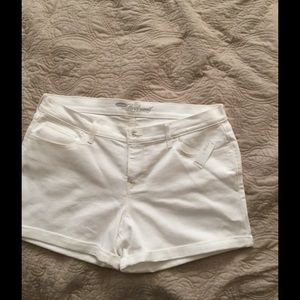 Brand new white boyfriend shorts