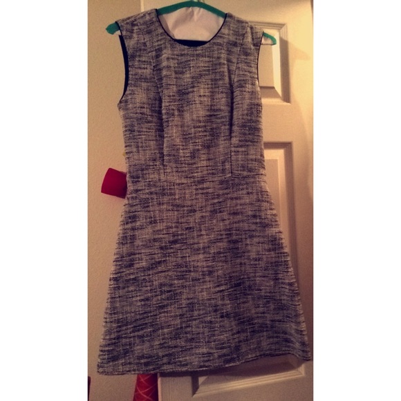White and black, sleeveless dress