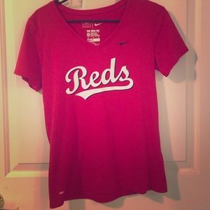 Nike Cincinnati Reds Women's vneck