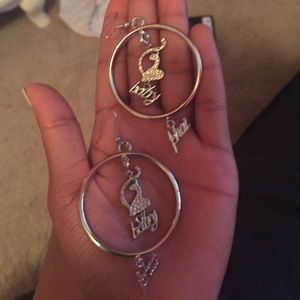 earrings