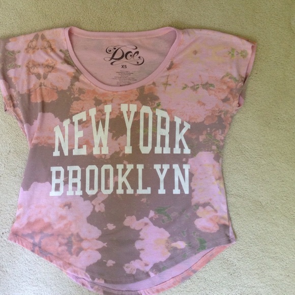 "New York Brooklyn" top - Picture 2 of 3