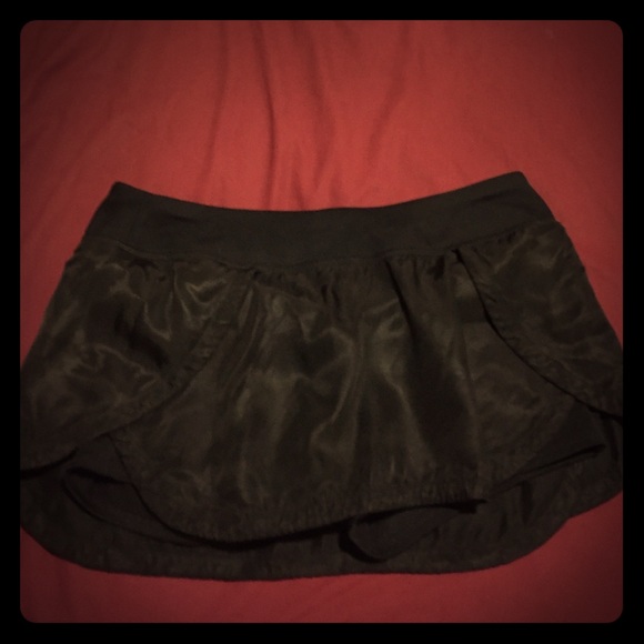 Athleta flutter skort