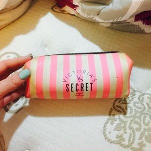 Makeup bag