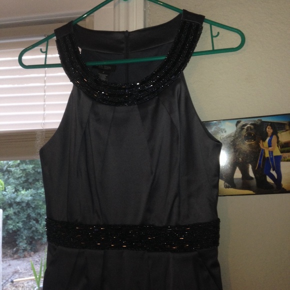 Sleeveless silk dress - Picture 2 of 4