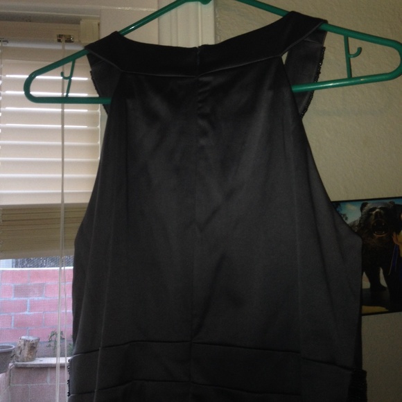 Sleeveless silk dress - Picture 3 of 4