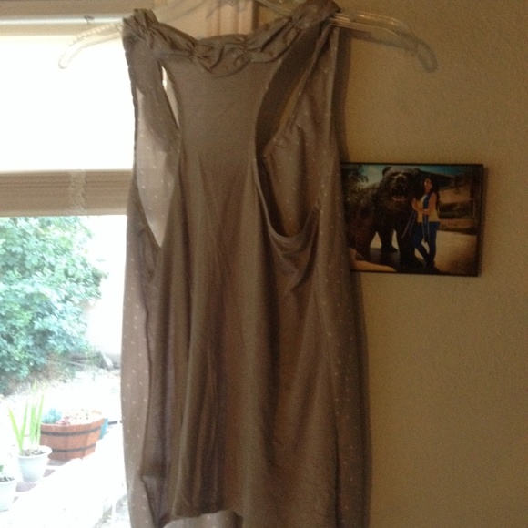 Sleeveless Blouse - Picture 3 of 3