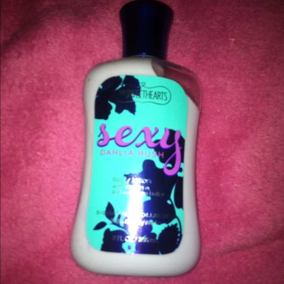 Sexy dahlia lotion.