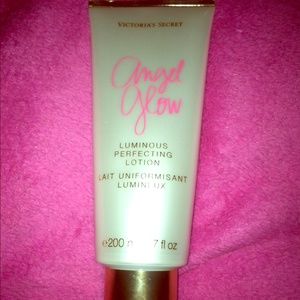 Victoria's Secret Angel glow perfecting lotion